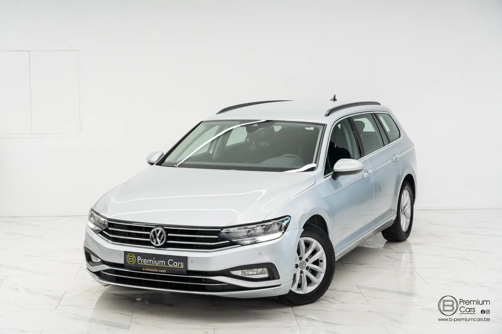Volkswagen Passat Variant 1.6 TDI SCR DSG! Facelift! Acc, Carplay, 360, Full Zilver - 2