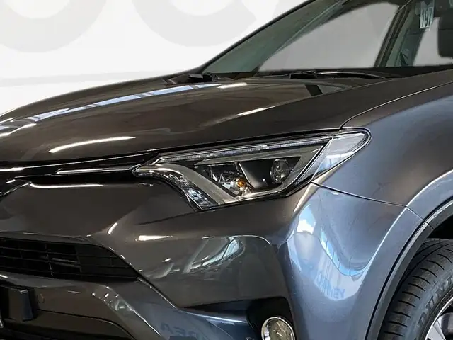 Toyota RAV4 view 23