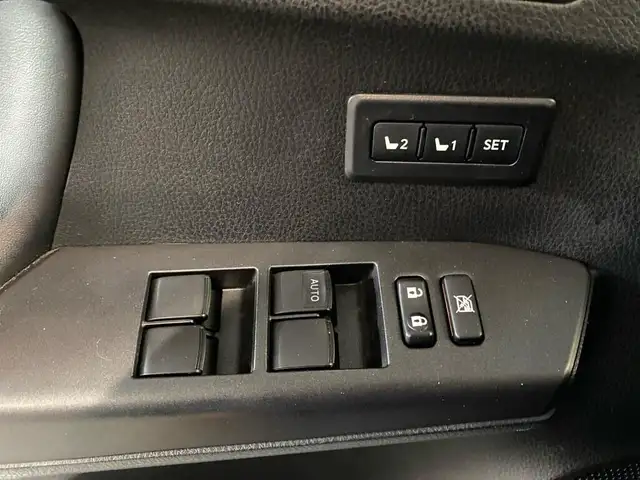 Toyota RAV4 view 13