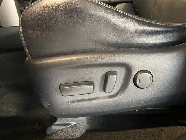 Toyota RAV4 view 17