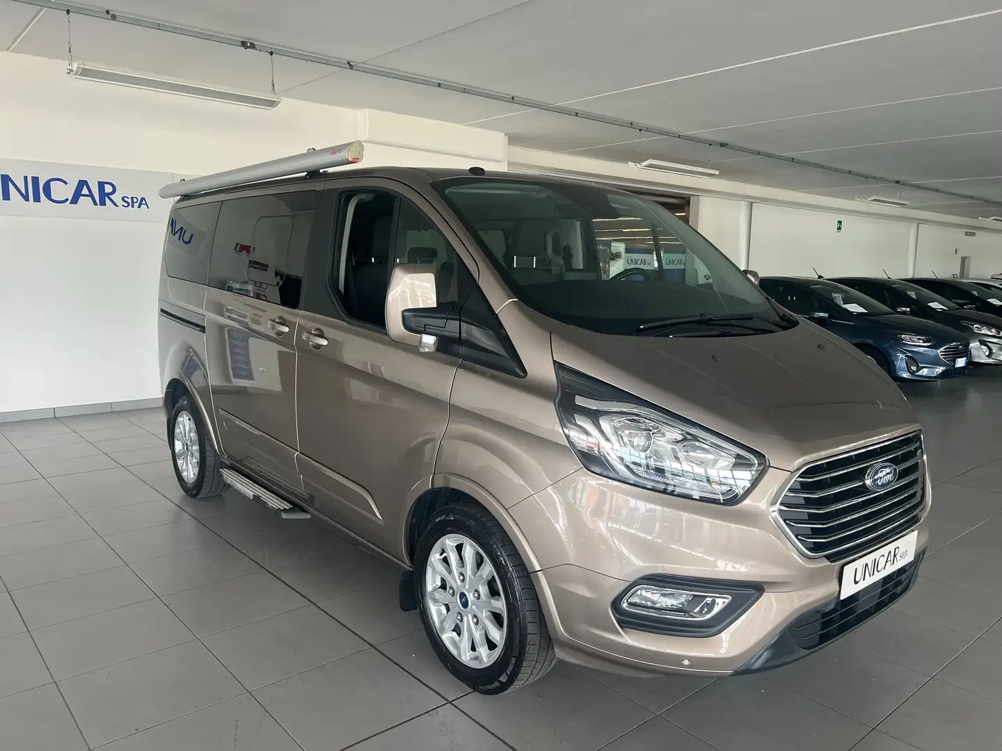 Ford Tourneo Custom 310L1 TITANIUM 2.0TDCI 130CV 8 POSTI Bronzo - 2