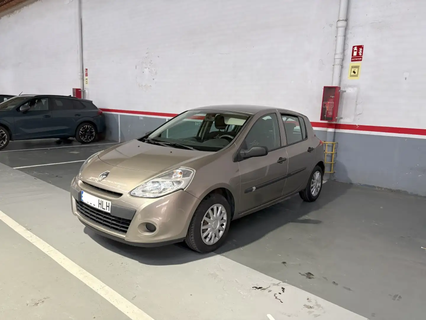 Renault Clio 1.2 Yahoo Beige - 2