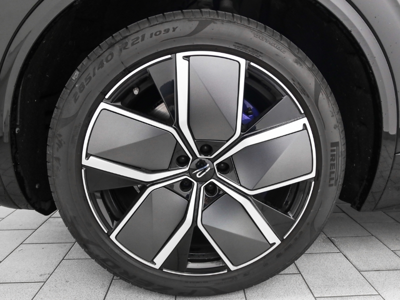 Volkswagen Touareg 340 kW R 3.0 V6 TSI eHybrid 4M AHK Pano Matrix Led — photo 3