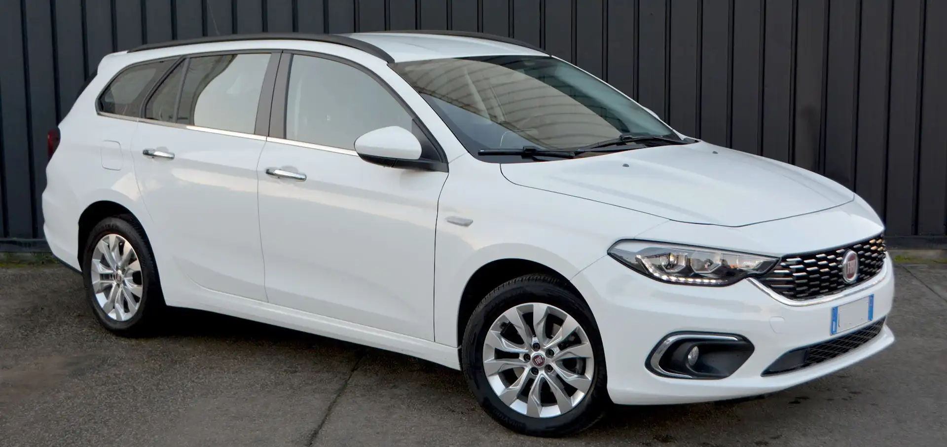 Fiat Tipo SW 1.6 mjt 120cv Lounge AUTOMATICA *GARANZIA* Bianco - 1