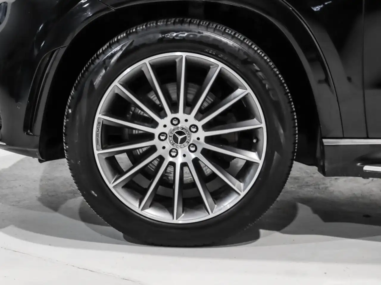 Mercedes-Benz GLE снимка Mercedes-Benz GLE