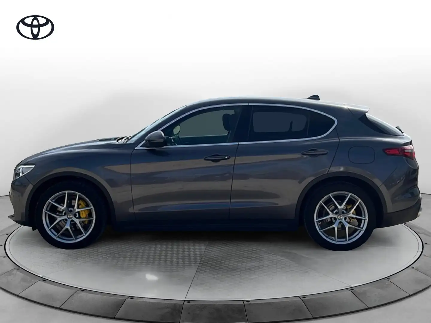 Alfa Romeo Stelvio Stelvio 2.2 Turbodiesel 190 CV AT8 RWD Executive Grigio - 2