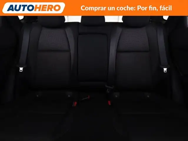 Mazda CX-30 view 16