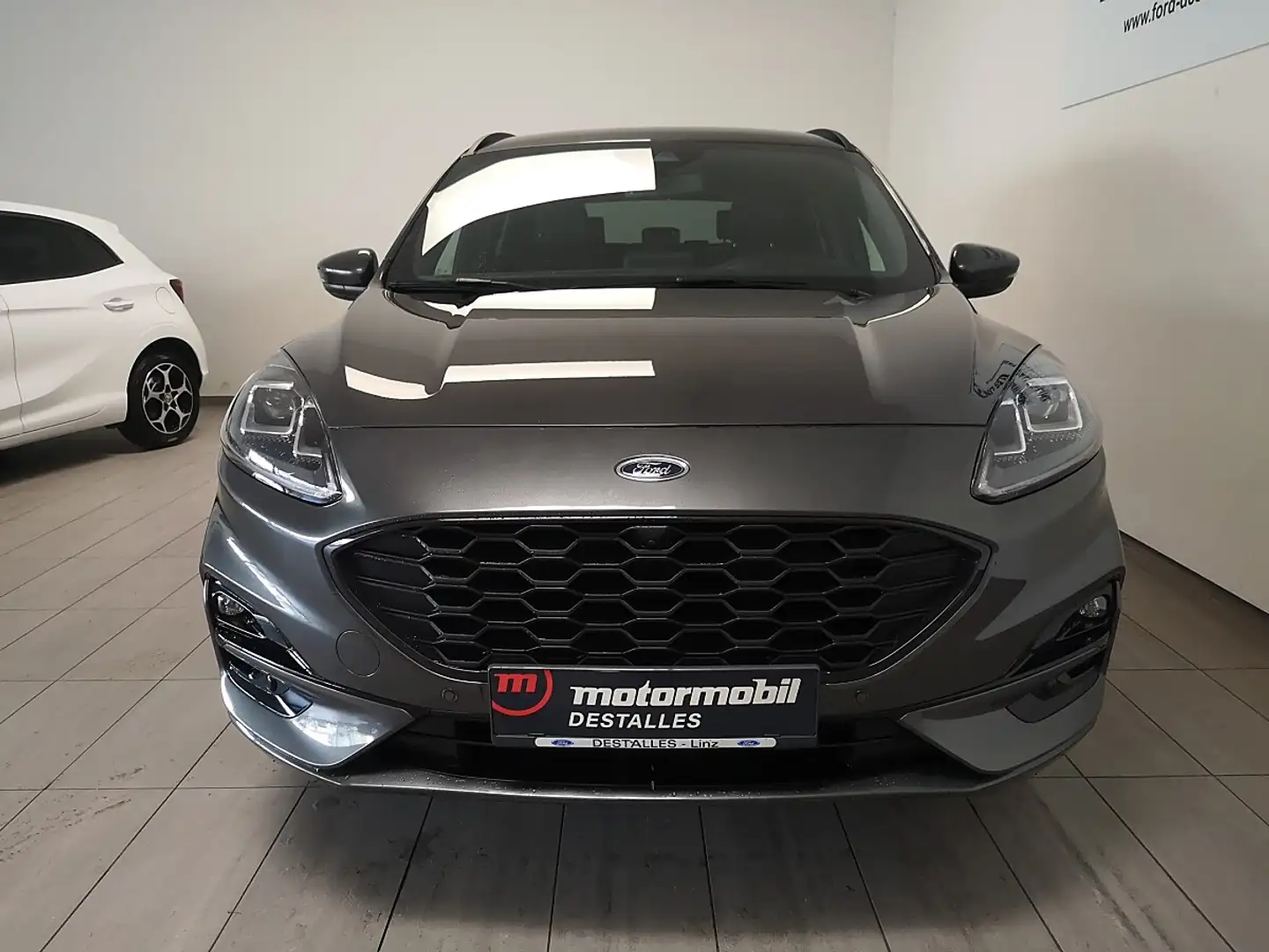 Ford Kuga 2,5 Duratec PHEV ST-Line X Aut. Grau - 2