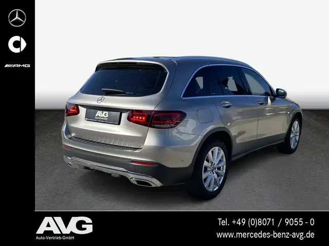 Mercedes-Benz GLC view 4