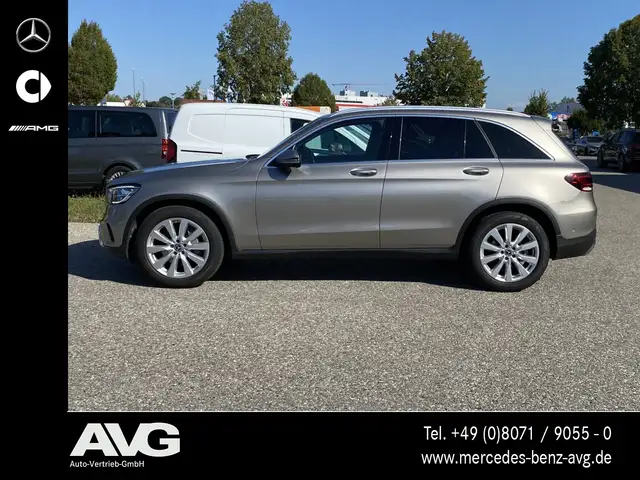 Mercedes-Benz GLC view 7