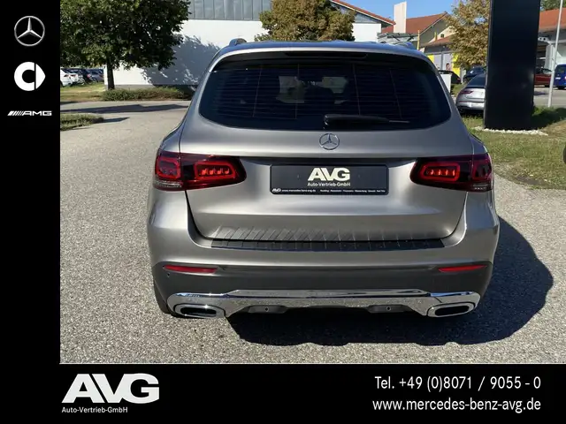 Mercedes-Benz GLC view 5