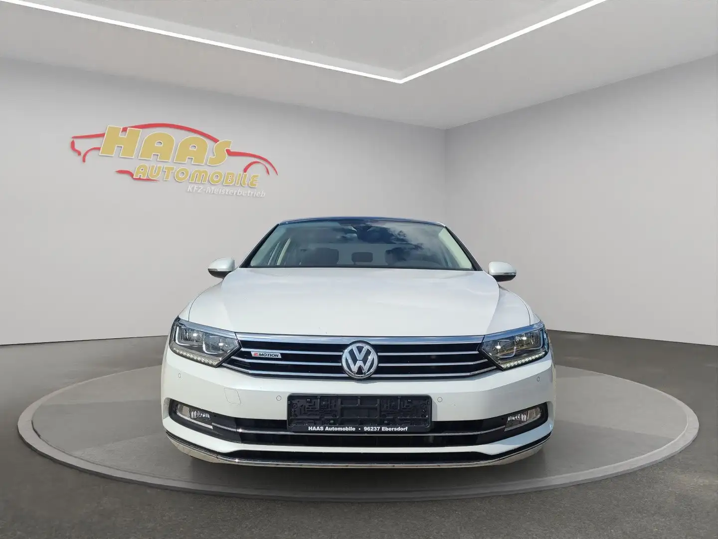 Volkswagen Passat Lim. Highline 4Motion *Leder*Dynaudio* White - 2