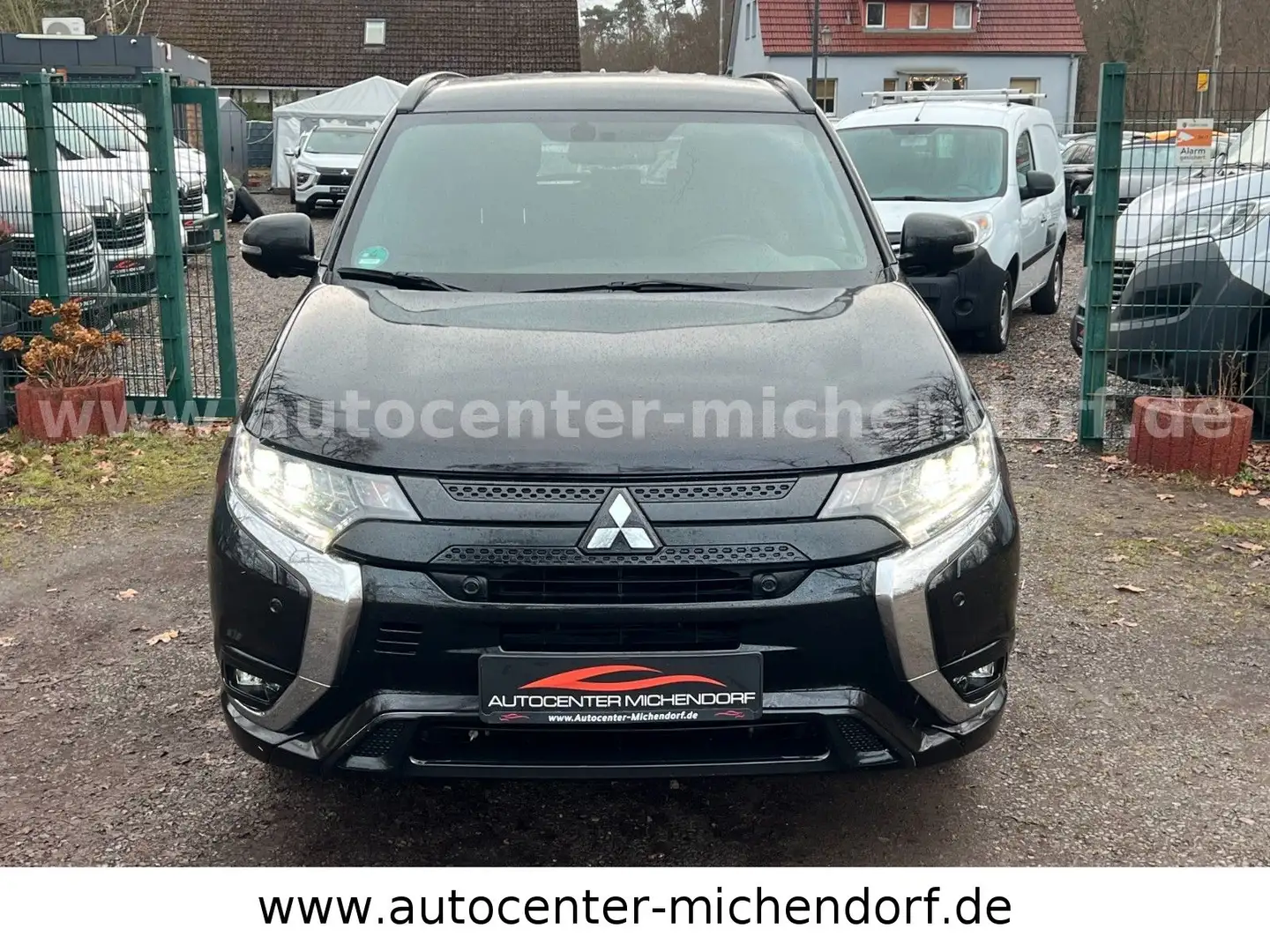 Mitsubishi Outlander PHEV Top 4WD*Leder*360Cam* Schwarz - 2