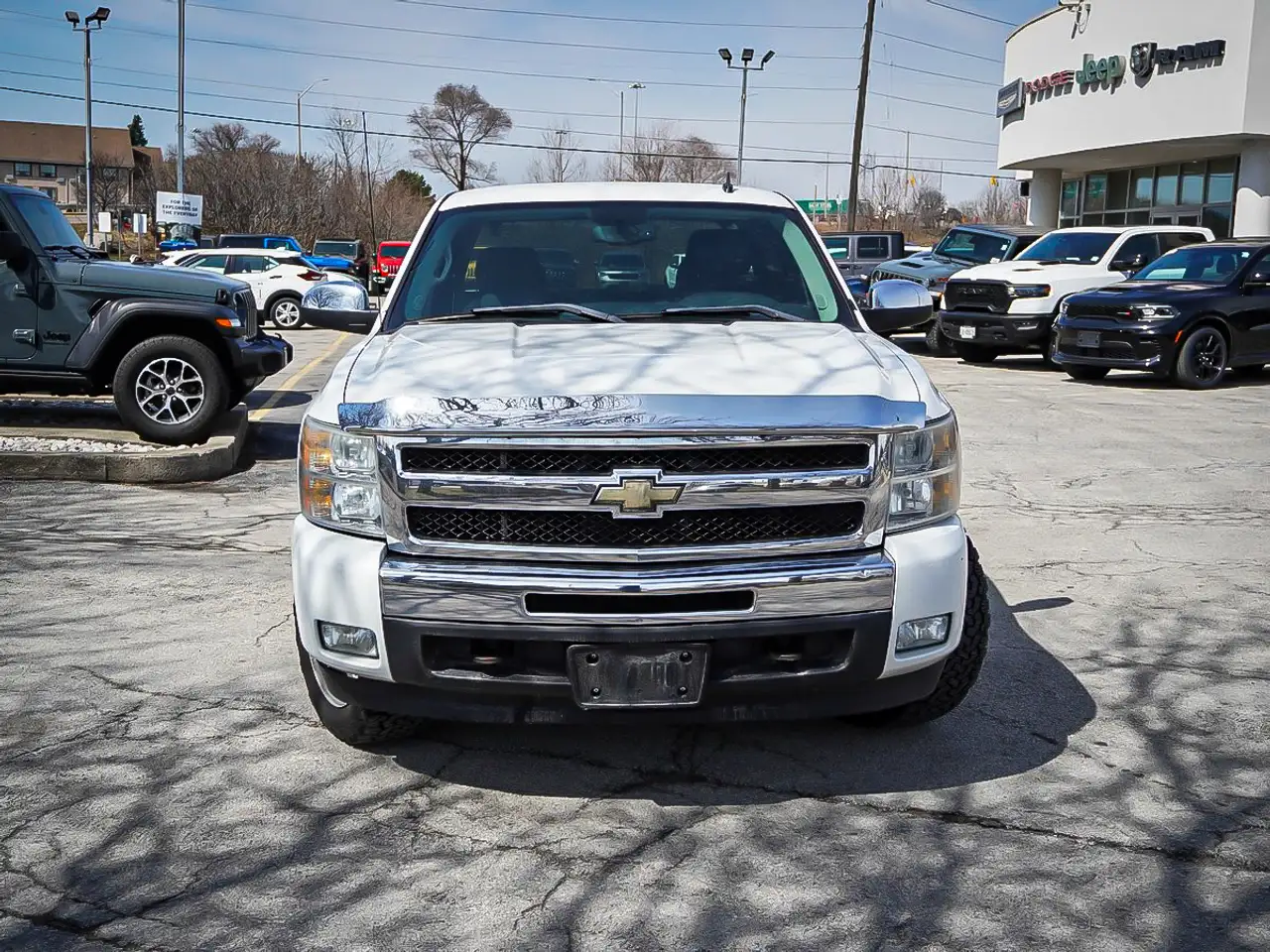 Chevrolet Silverado 1500 снимка Chevrolet Silverado 1500