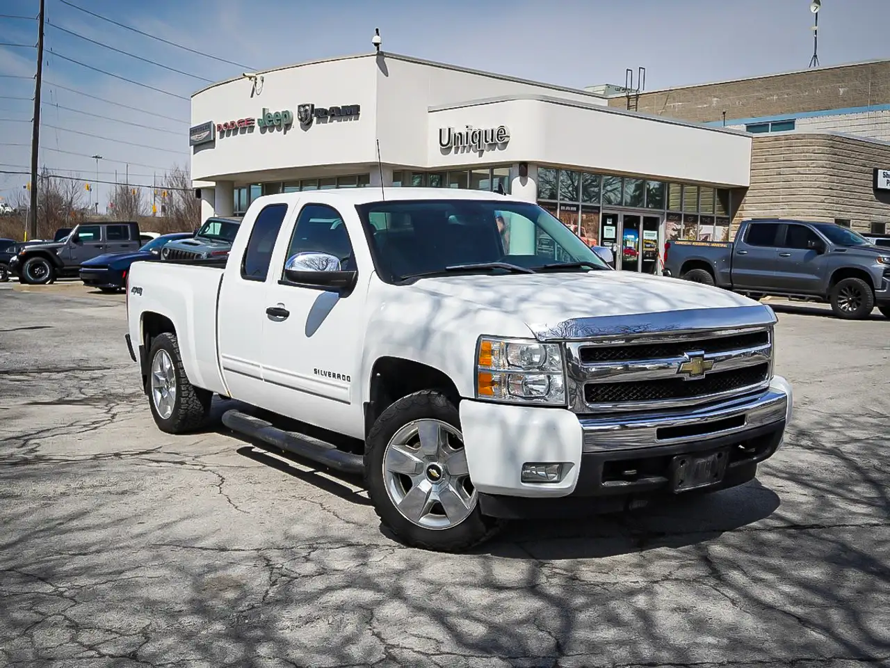 Chevrolet Silverado 1500 снимка Chevrolet Silverado 1500