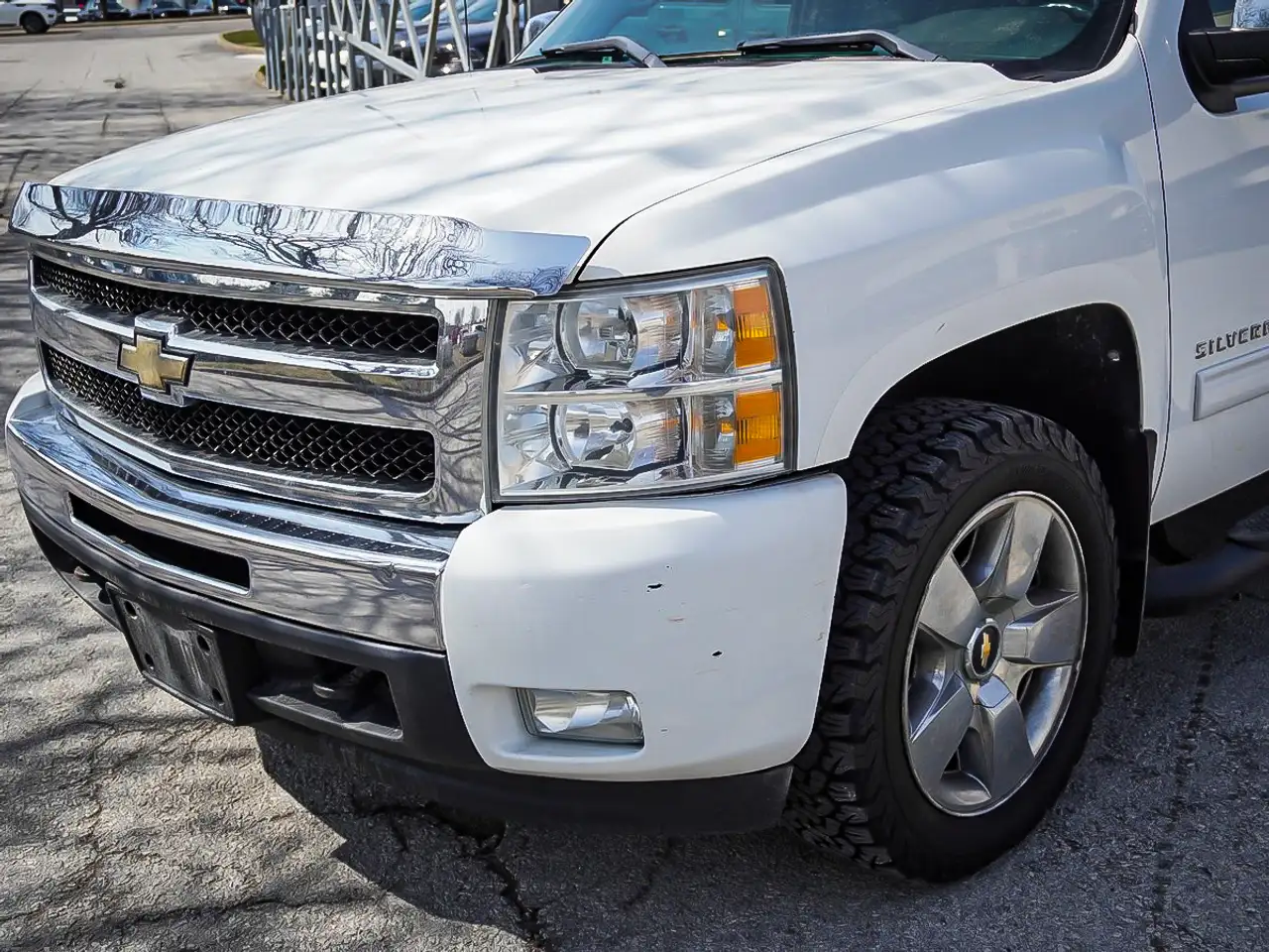 Chevrolet Silverado 1500 снимка Chevrolet Silverado 1500