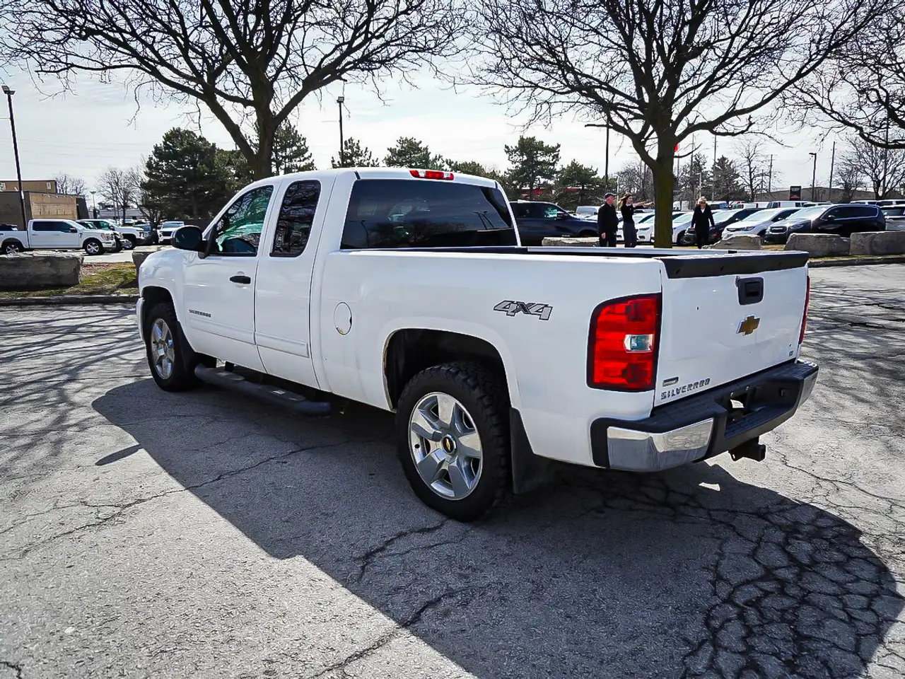 Chevrolet Silverado 1500 снимка Chevrolet Silverado 1500