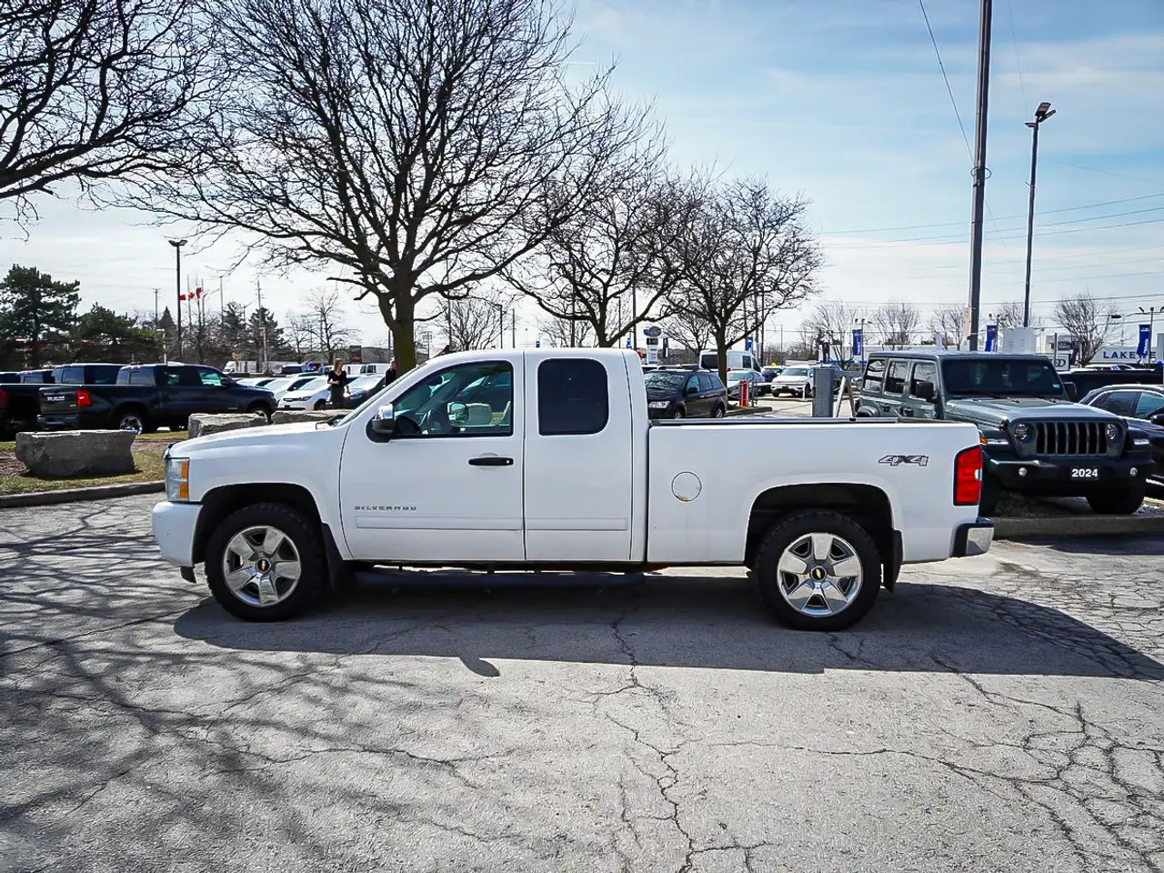 Chevrolet Silverado 1500 снимка Chevrolet Silverado 1500