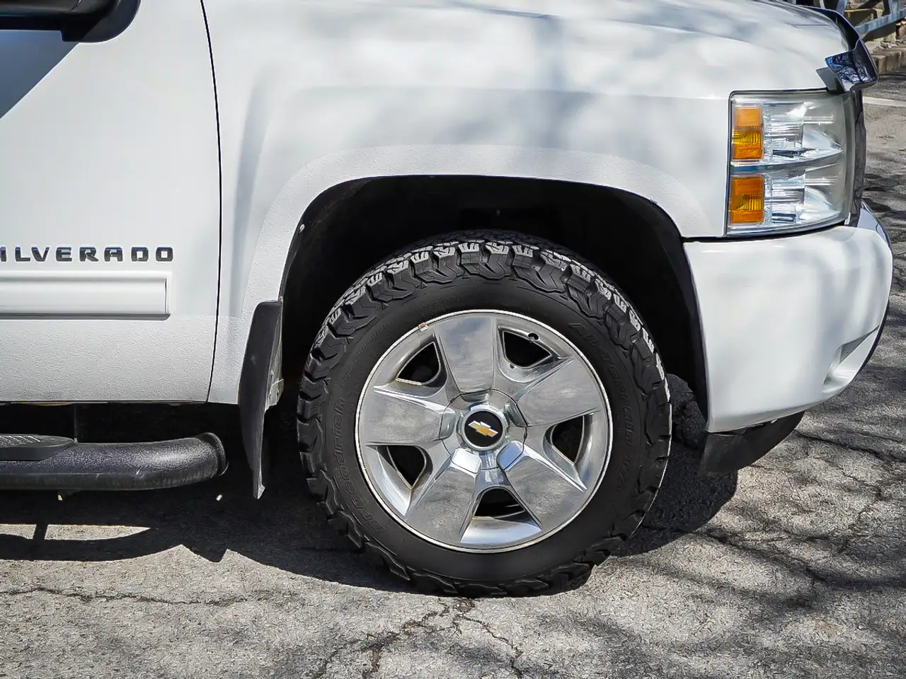 Chevrolet Silverado 1500 снимка Chevrolet Silverado 1500
