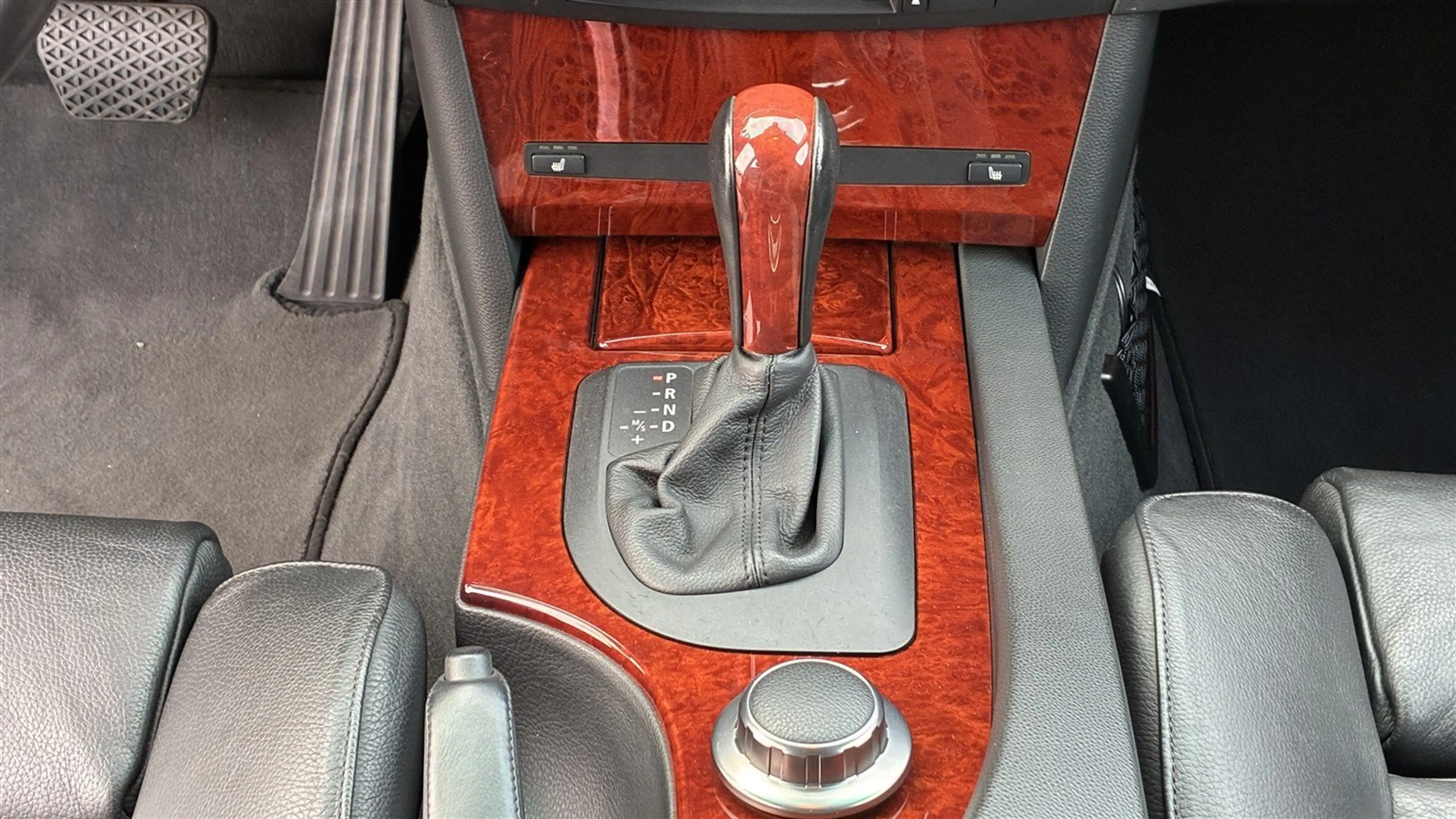 Alpina B5 Sedan vol luxe en vermogen — photo 15