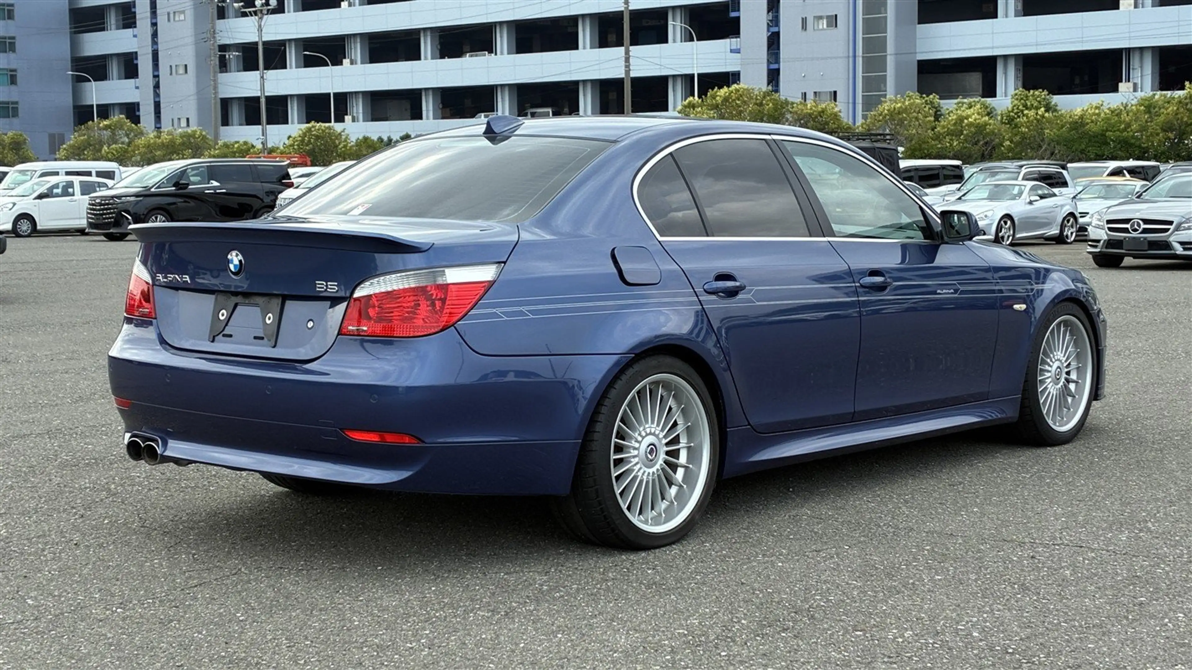 Alpina B5 Sedan vol luxe en vermogen — photo 8