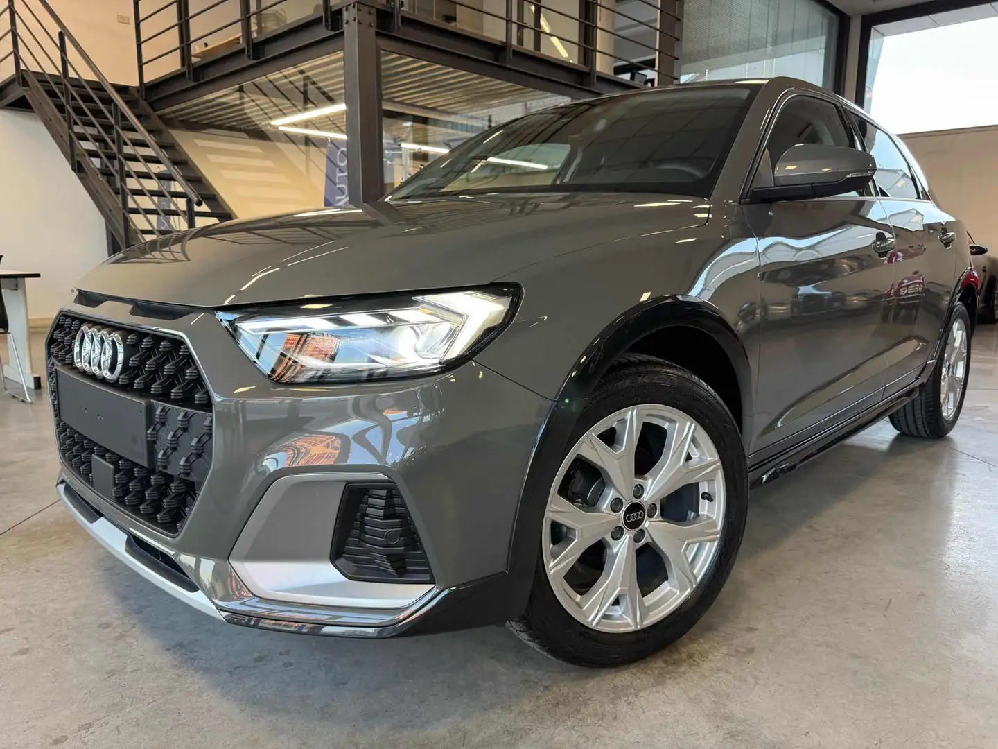 Audi A1 allstreet 30 TFSI Business Grigio - 1