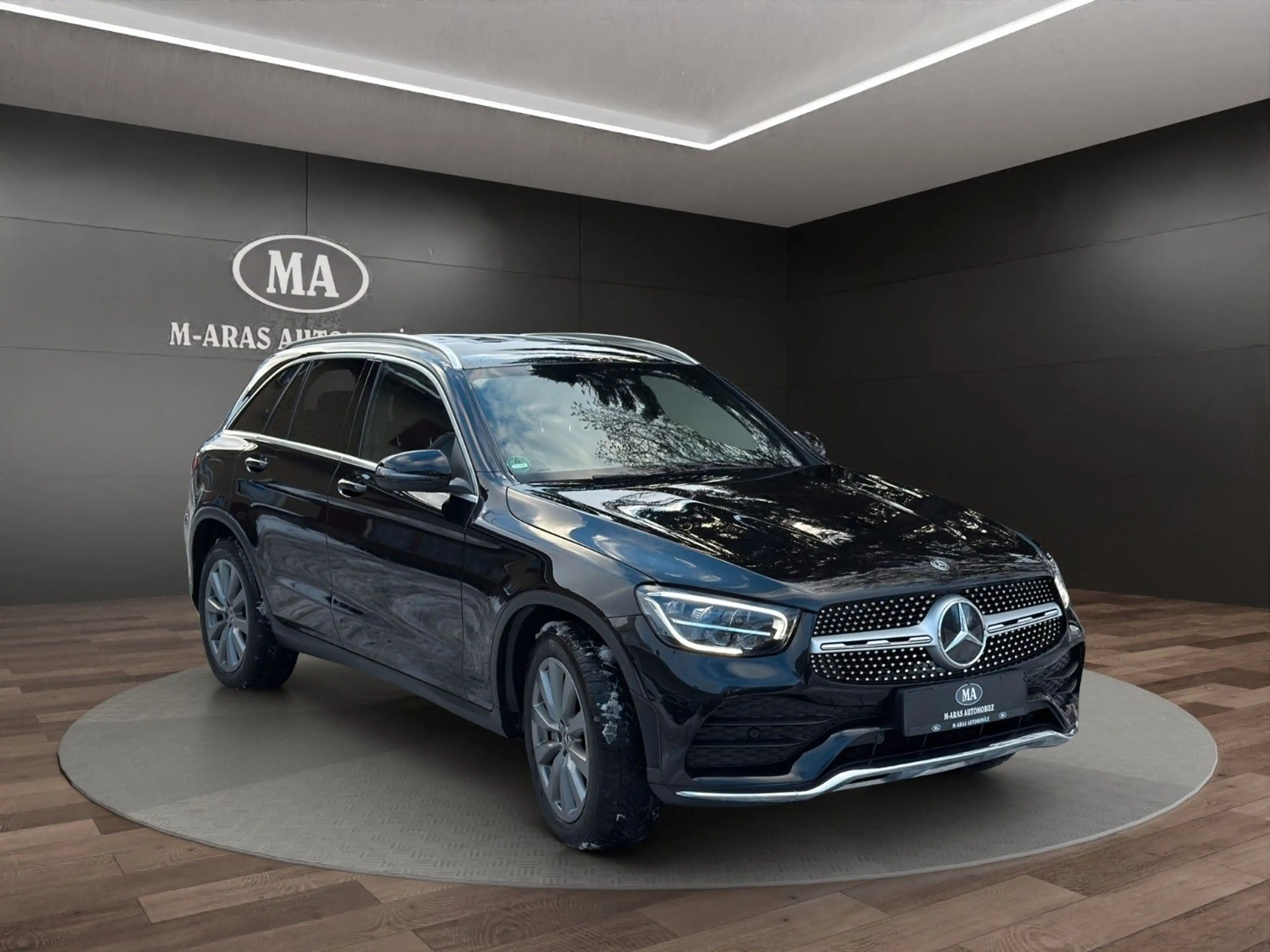 Mercedes-Benz GLC 220 d 4Matic AMG-Line Multibeam AHK — photo 8