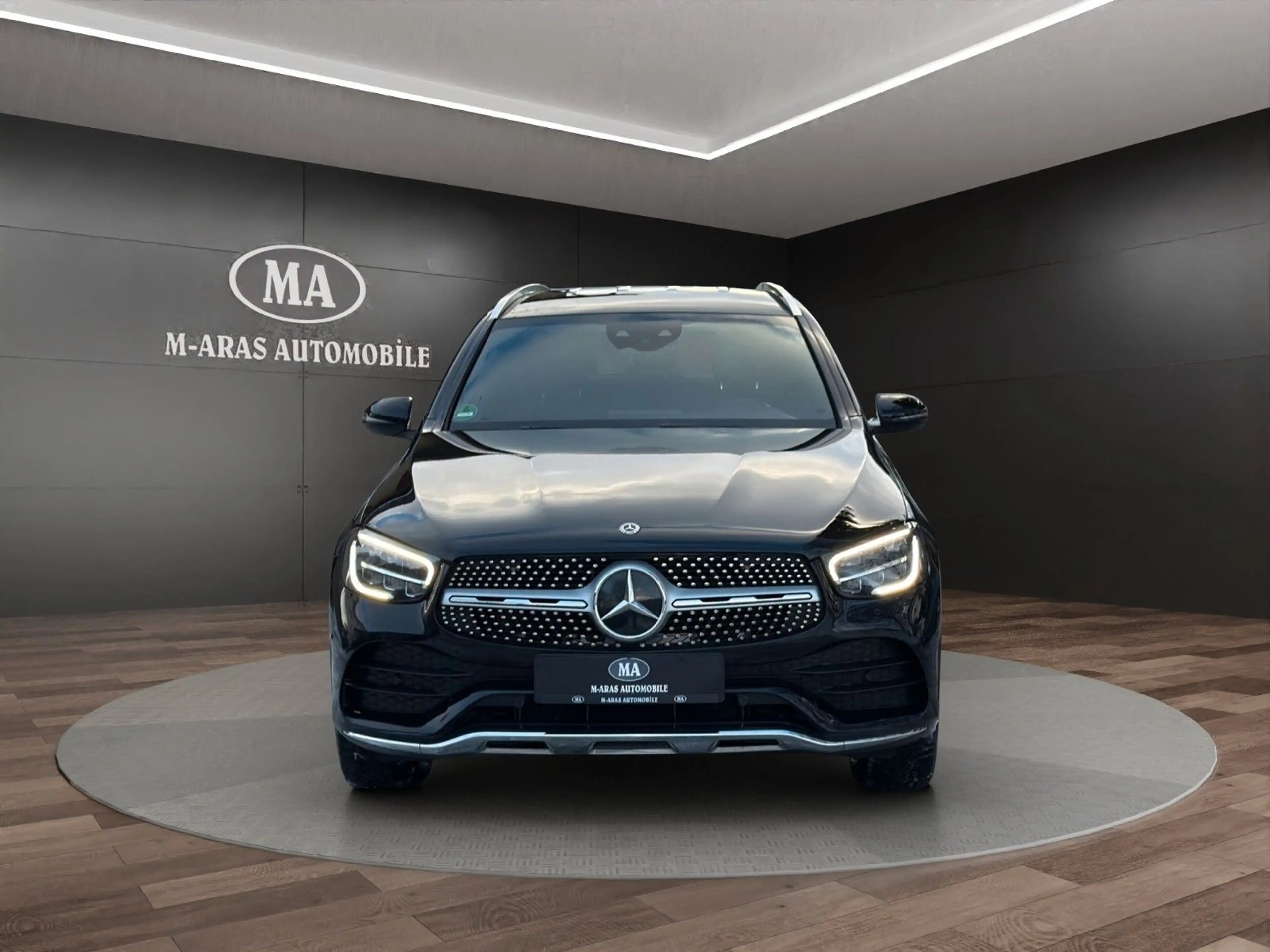 Mercedes-Benz GLC 220 d 4Matic AMG-Line Multibeam AHK — photo 2