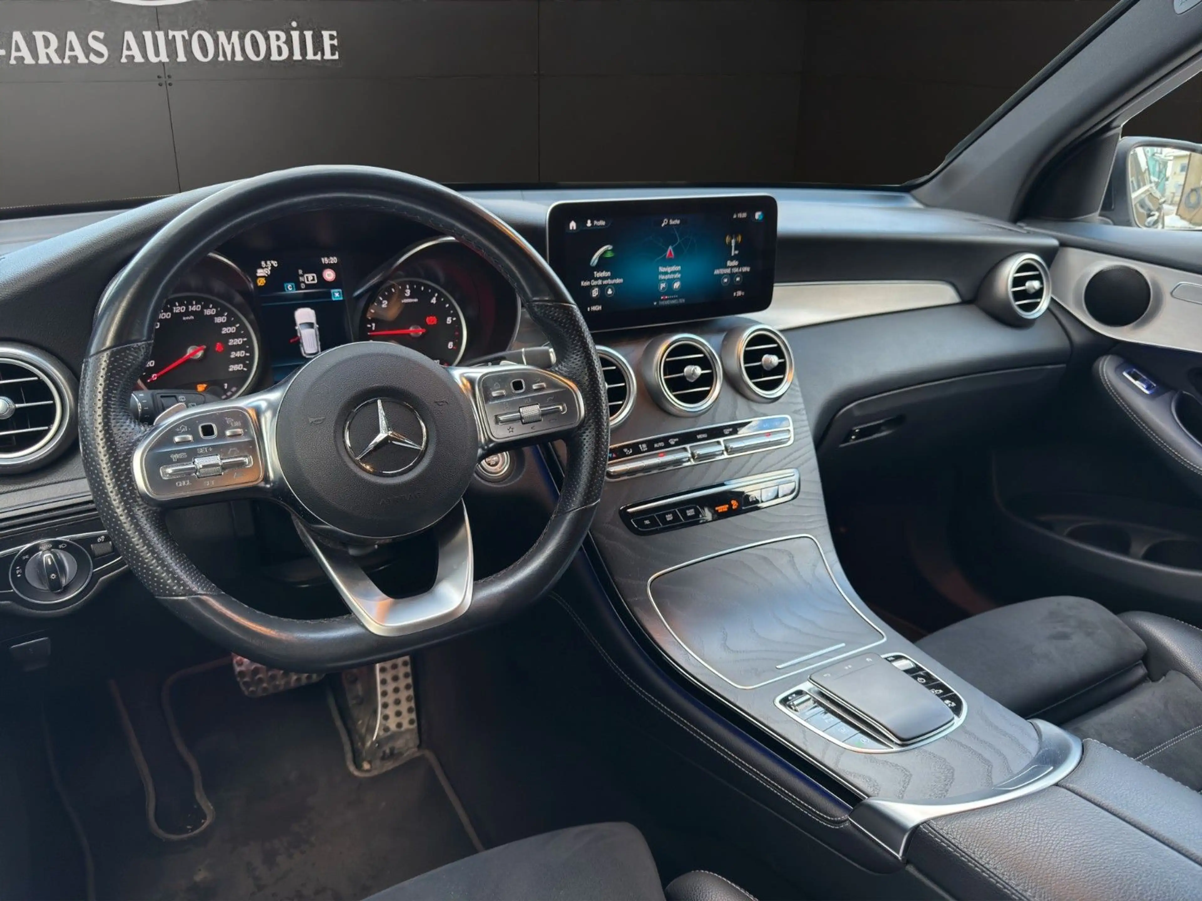 Mercedes-Benz GLC 220 d 4Matic AMG-Line Multibeam AHK — photo 14