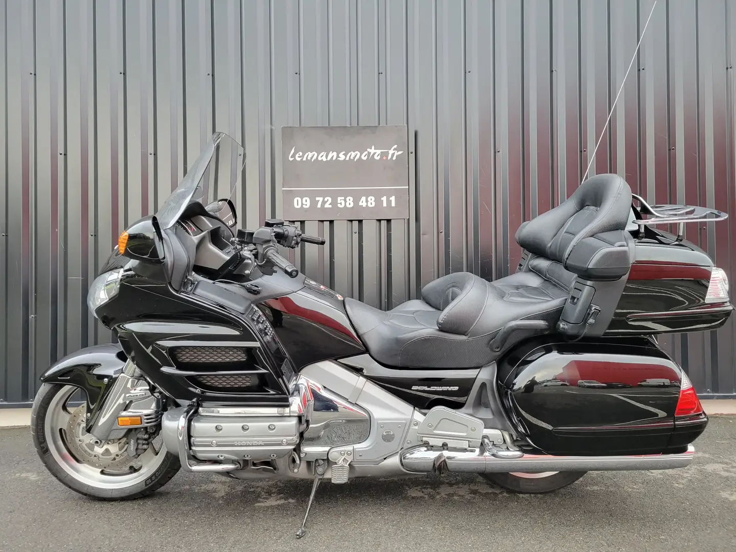Honda Gold Wing Noir - 1