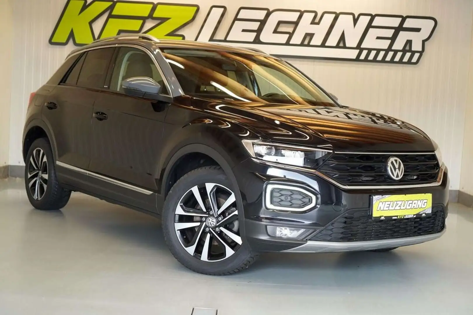 Volkswagen T-Roc 1,6 TDI ''AHK*NAVI*SITZH*PDC*TEMPOMAT'' Schwarz - 2