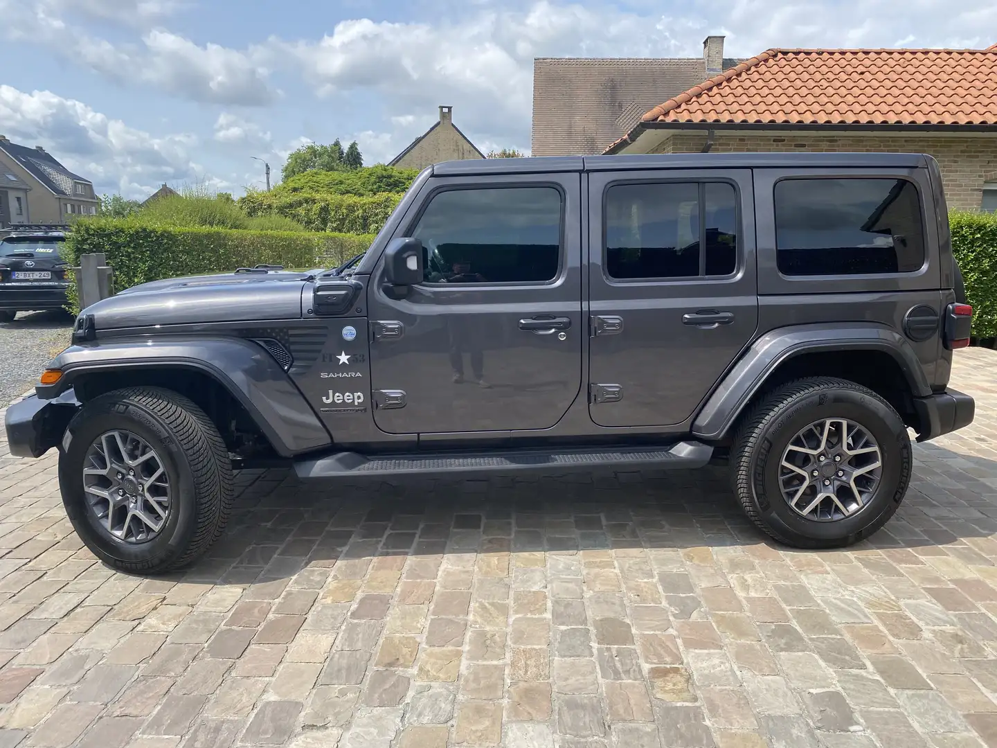 Jeep Wrangler Unlimited 2.0 PHEV Hardtop AWD Automatik Sahara Gris - 2