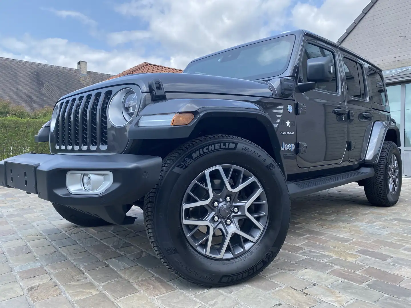 Jeep Wrangler Unlimited 2.0 PHEV Hardtop AWD Automatik Sahara Gris - 1