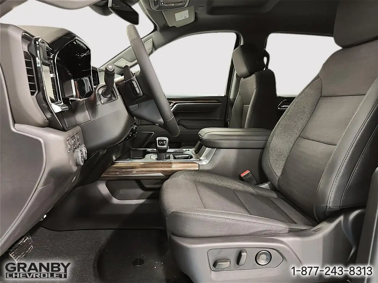 Chevrolet Silverado 1500 снимка Chevrolet Silverado 1500