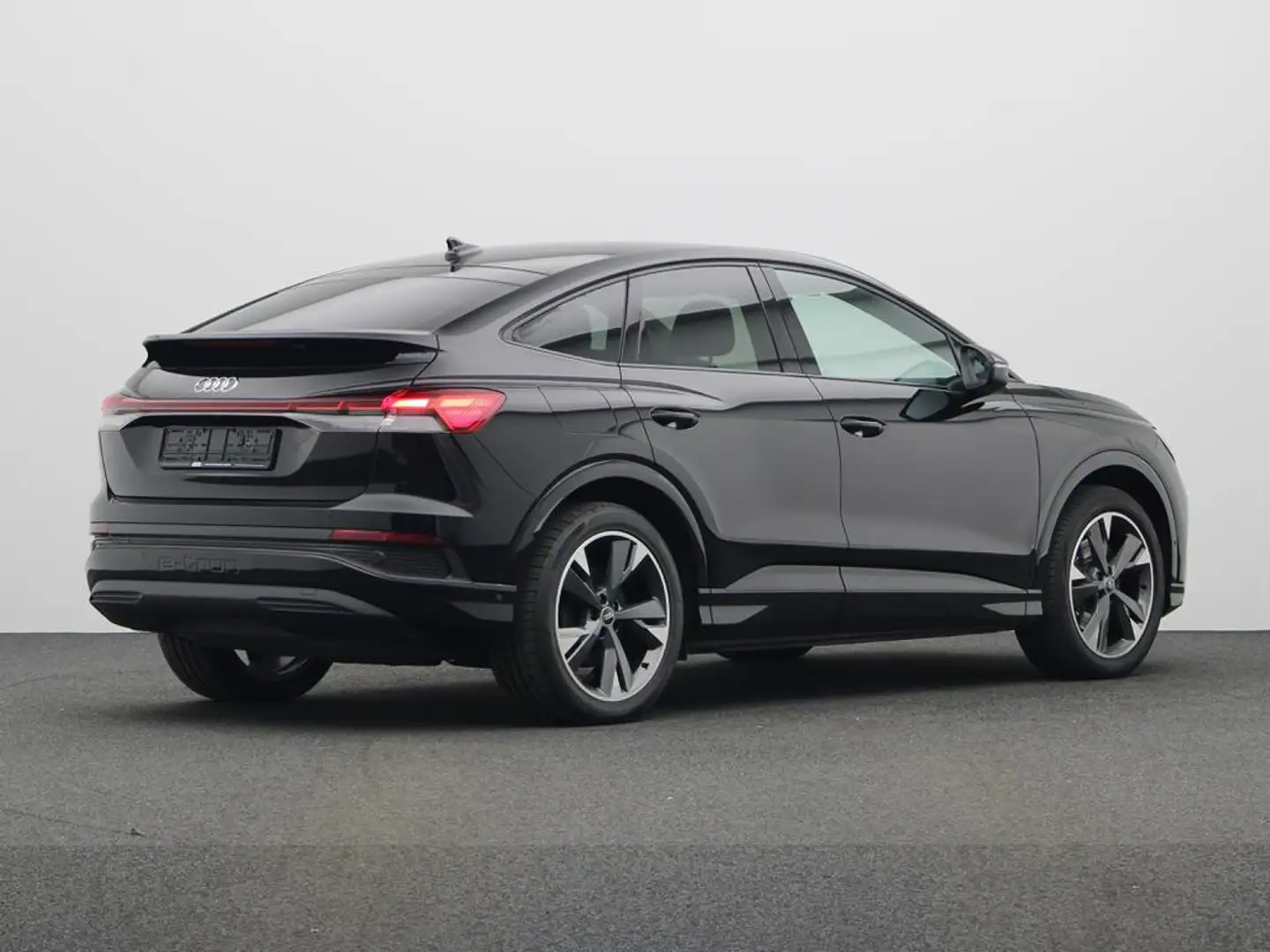 Audi Q4 e-tron ack e-tron 40 e-tron 204 PK Schwarz - 2