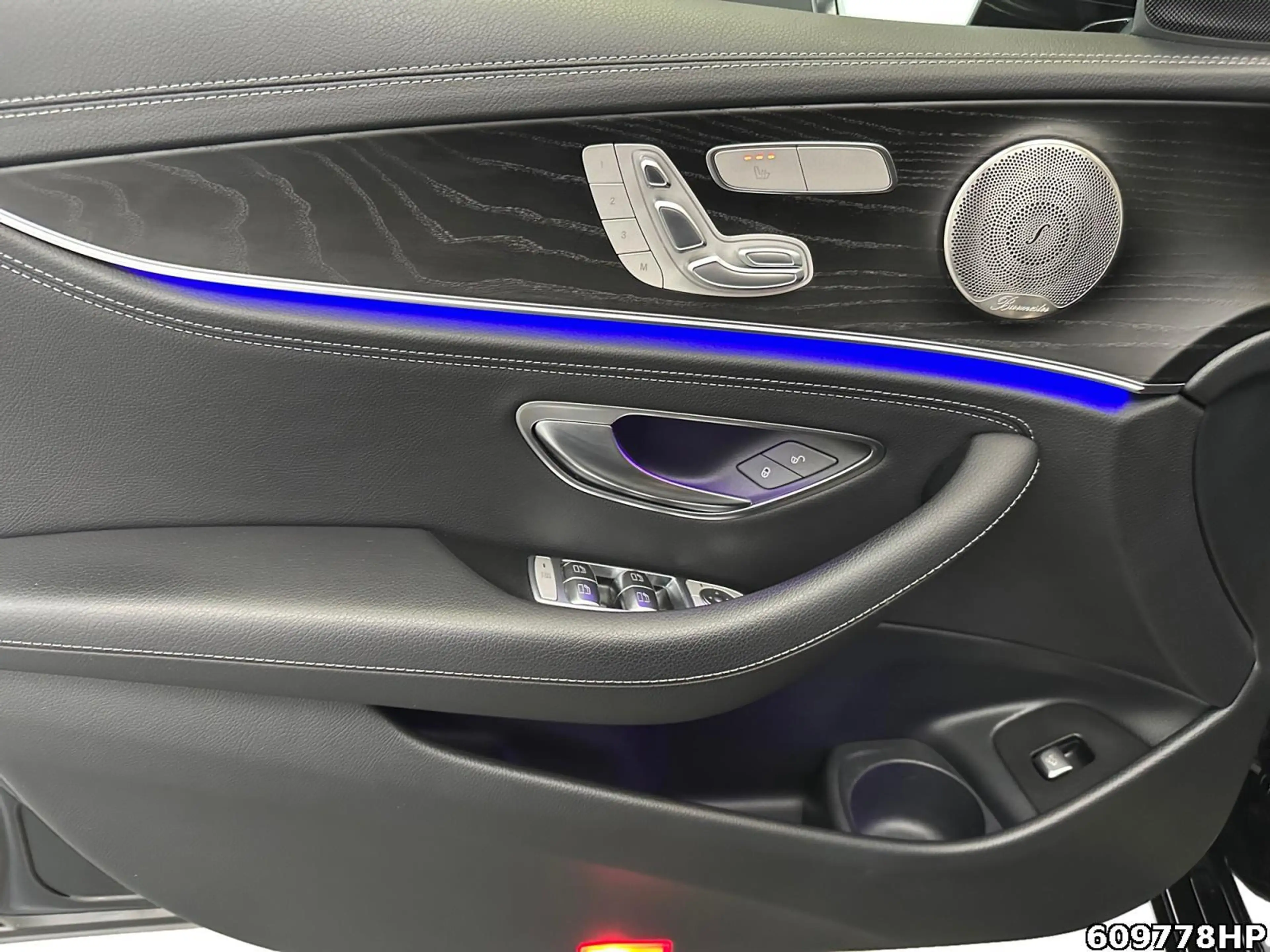 Mercedes-Benz E 300 4M T AMG DISTRONIC 360° Burmester Keyl. — photo 9