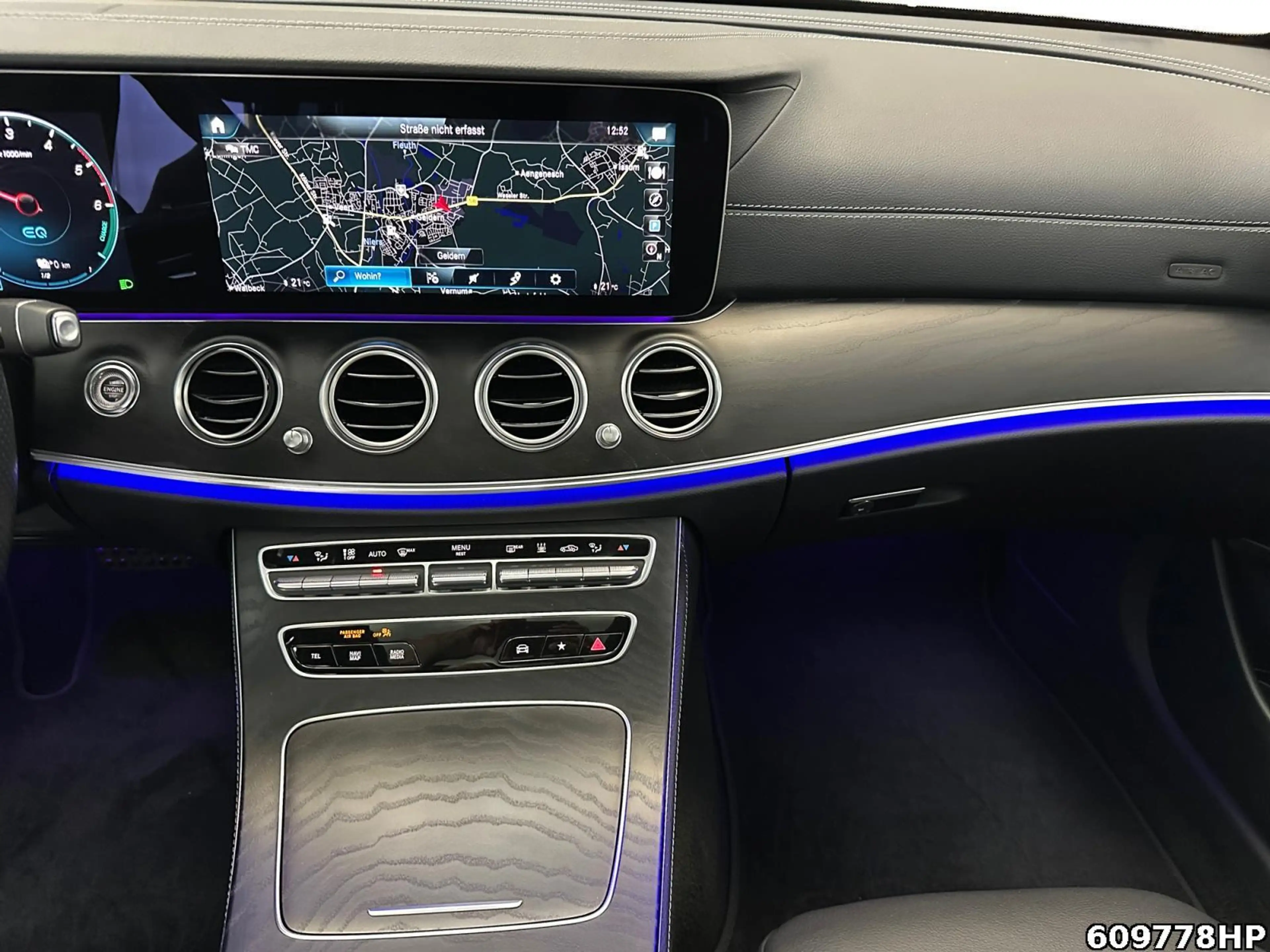 Mercedes-Benz E 300 4M T AMG DISTRONIC 360° Burmester Keyl. — photo 14