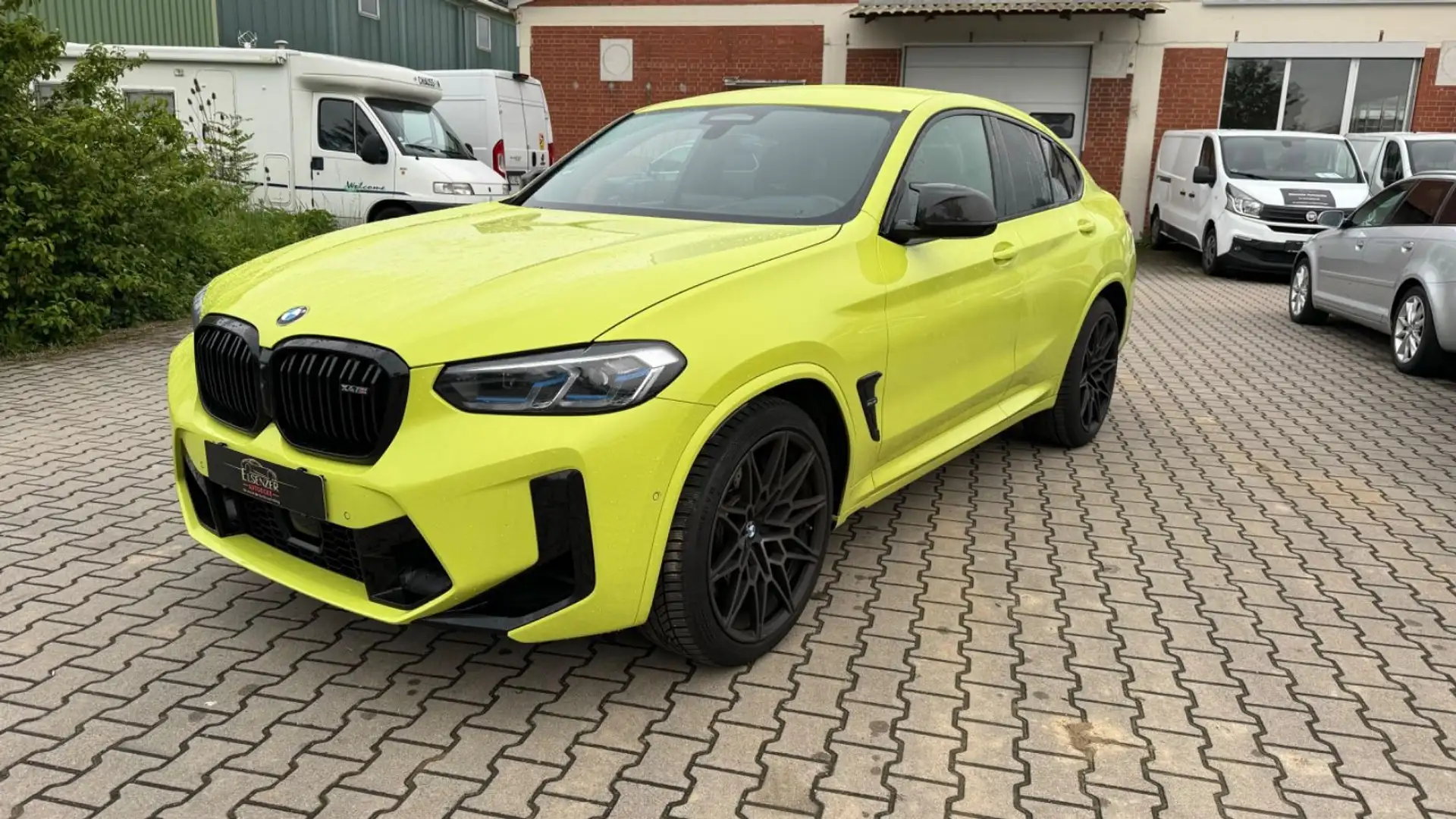 BMW X4 M Competition #M-Driver#Carbon#Laser#on-Stock Jaune - 1