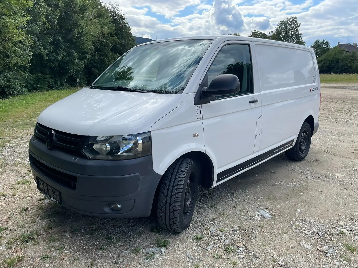 Volkswagen T5 Kombi Kombi 2,0 TDI 4motion D-PF Fehér - 2