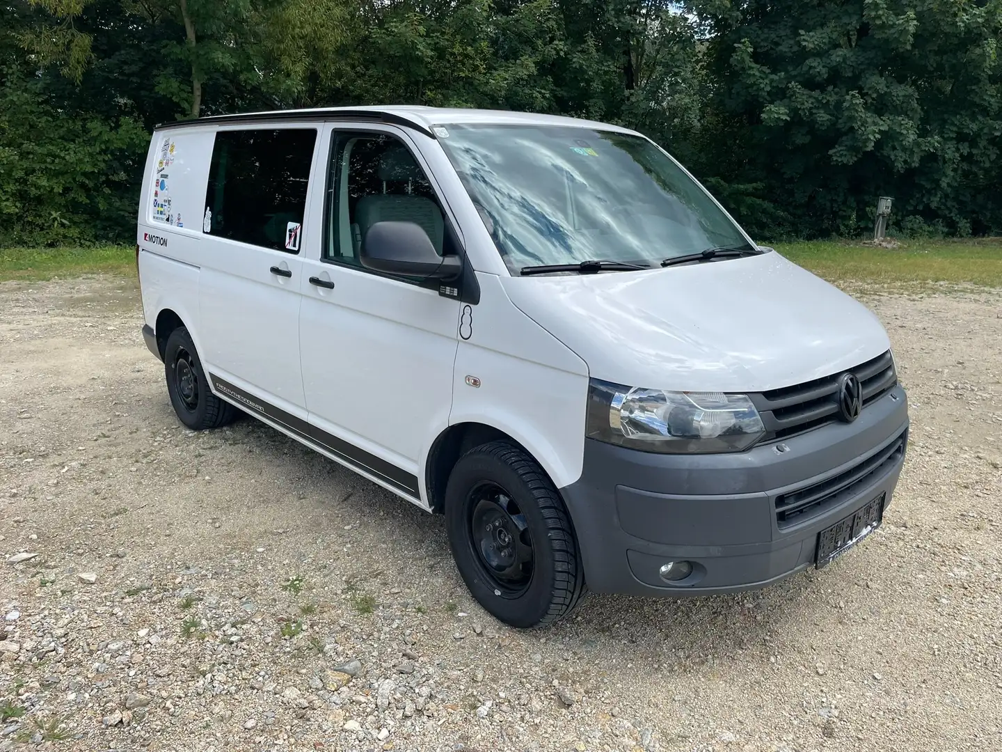 Volkswagen T5 Kombi Kombi 2,0 TDI 4motion D-PF Fehér - 1