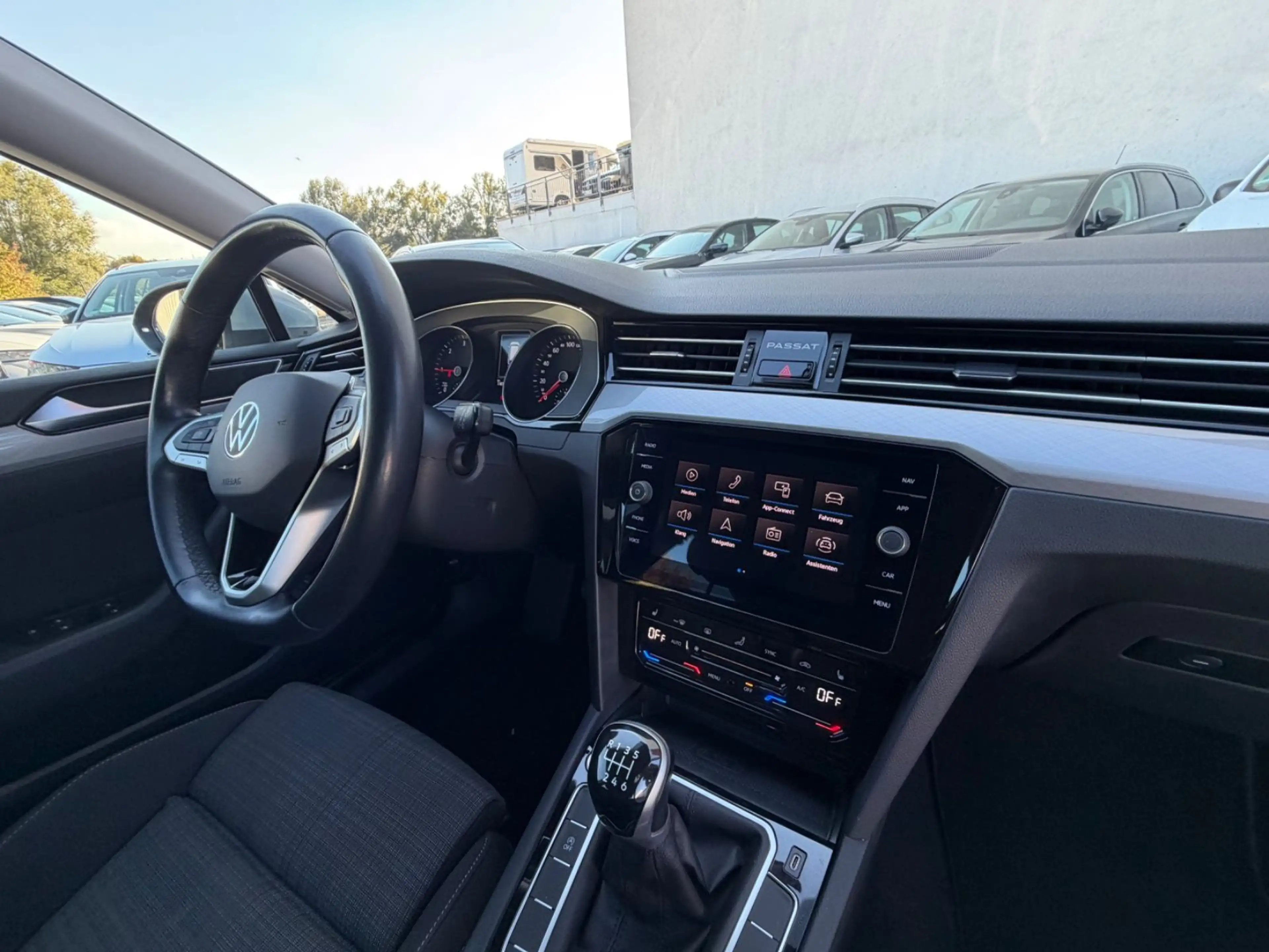 Volkswagen Passat Variant 2.0 TDI Business/1.Hand/AHK — photo 10