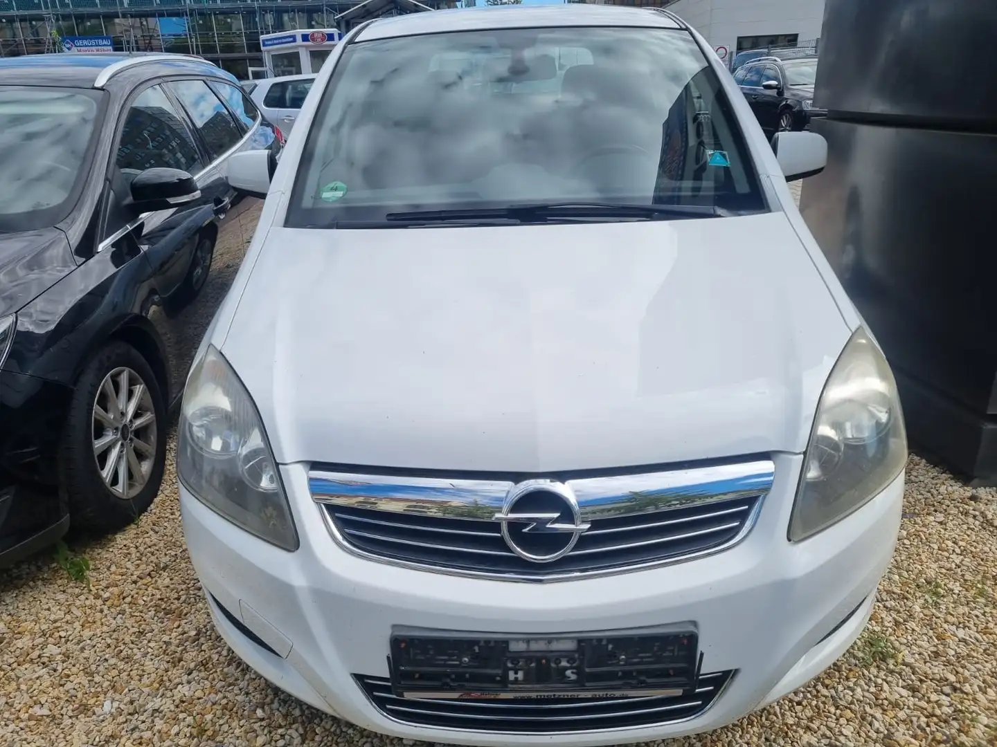 Opel Zafira Edition "111 Jahre" TÜV 09/2027, Winterreifen Weiß - 1