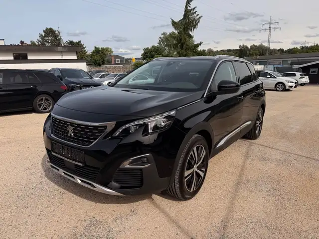 Peugeot 5008 Allure,7 Sitzer,Pano,LED,Leder,EXPORT