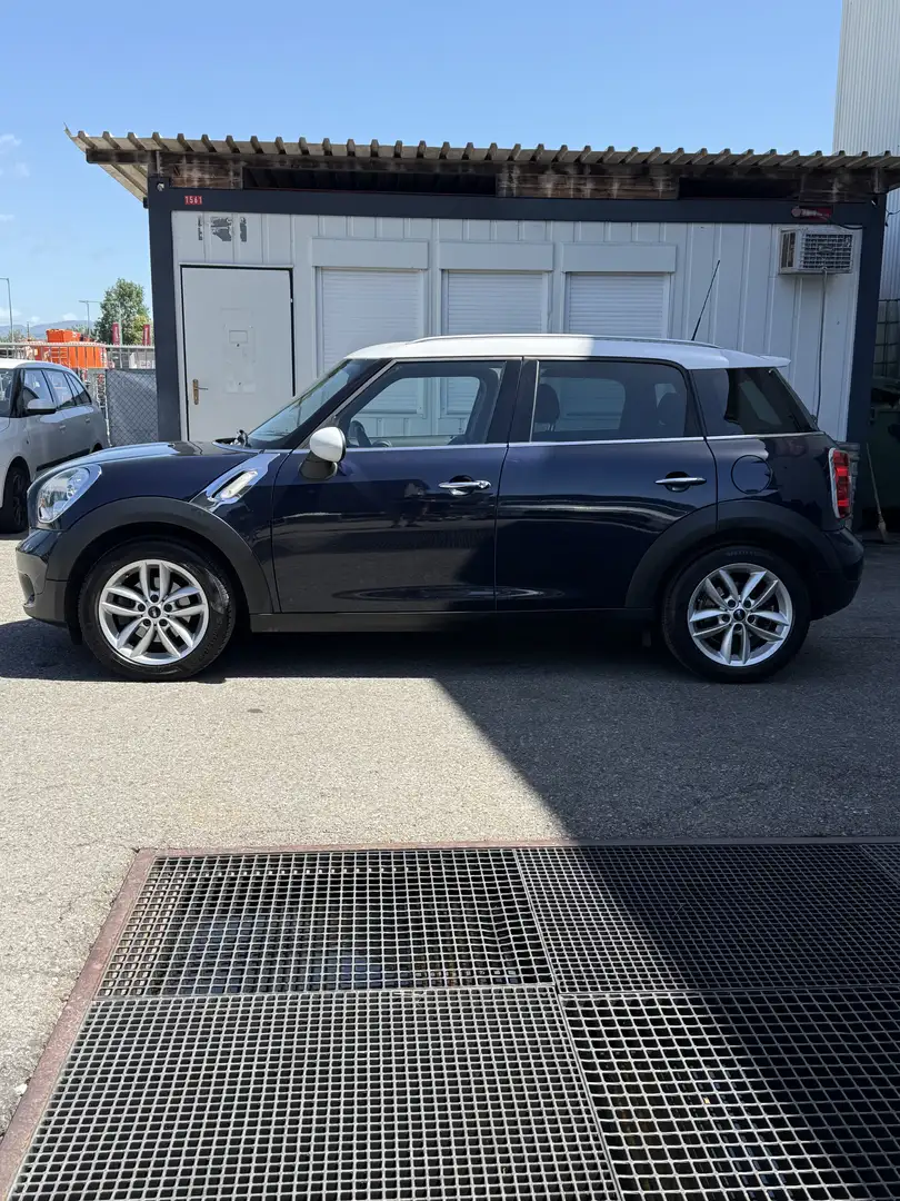 MINI Cooper D Countryman ALL4 - 2