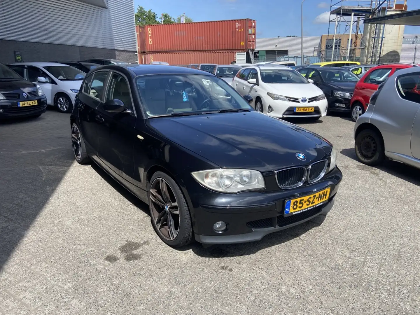 BMW 118 1-serie 118d High Executive Zwart - 2