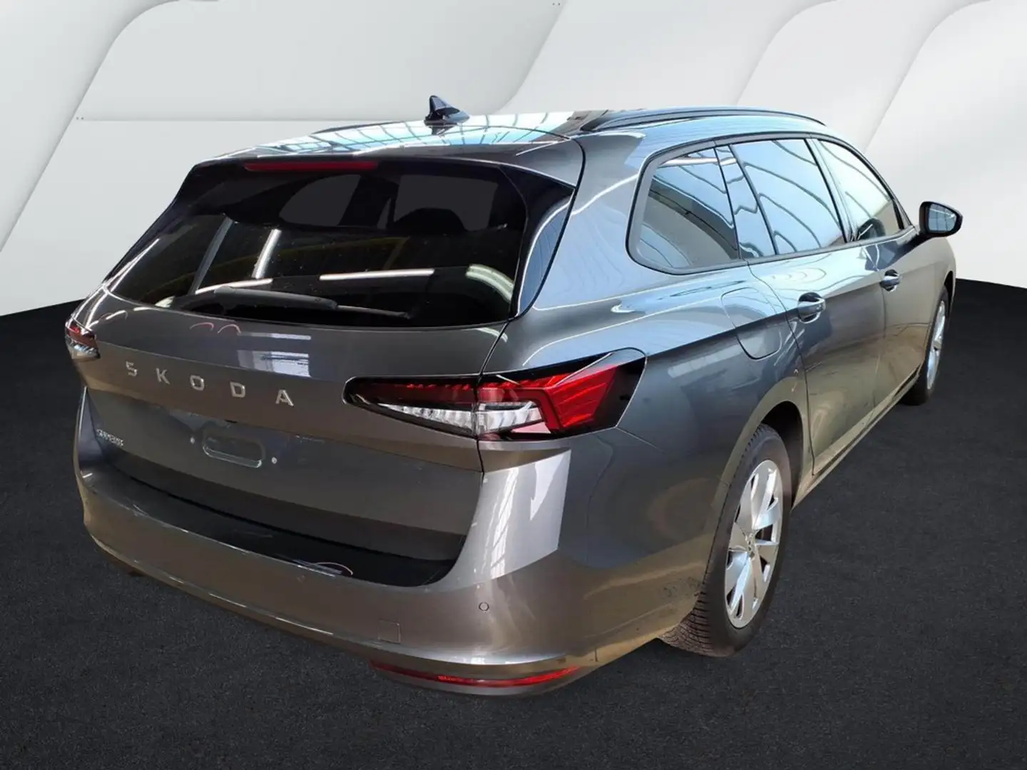 Skoda Superb Combi 1.5 eTSI Selection Navi,AHK,ACC, Grau - 2
