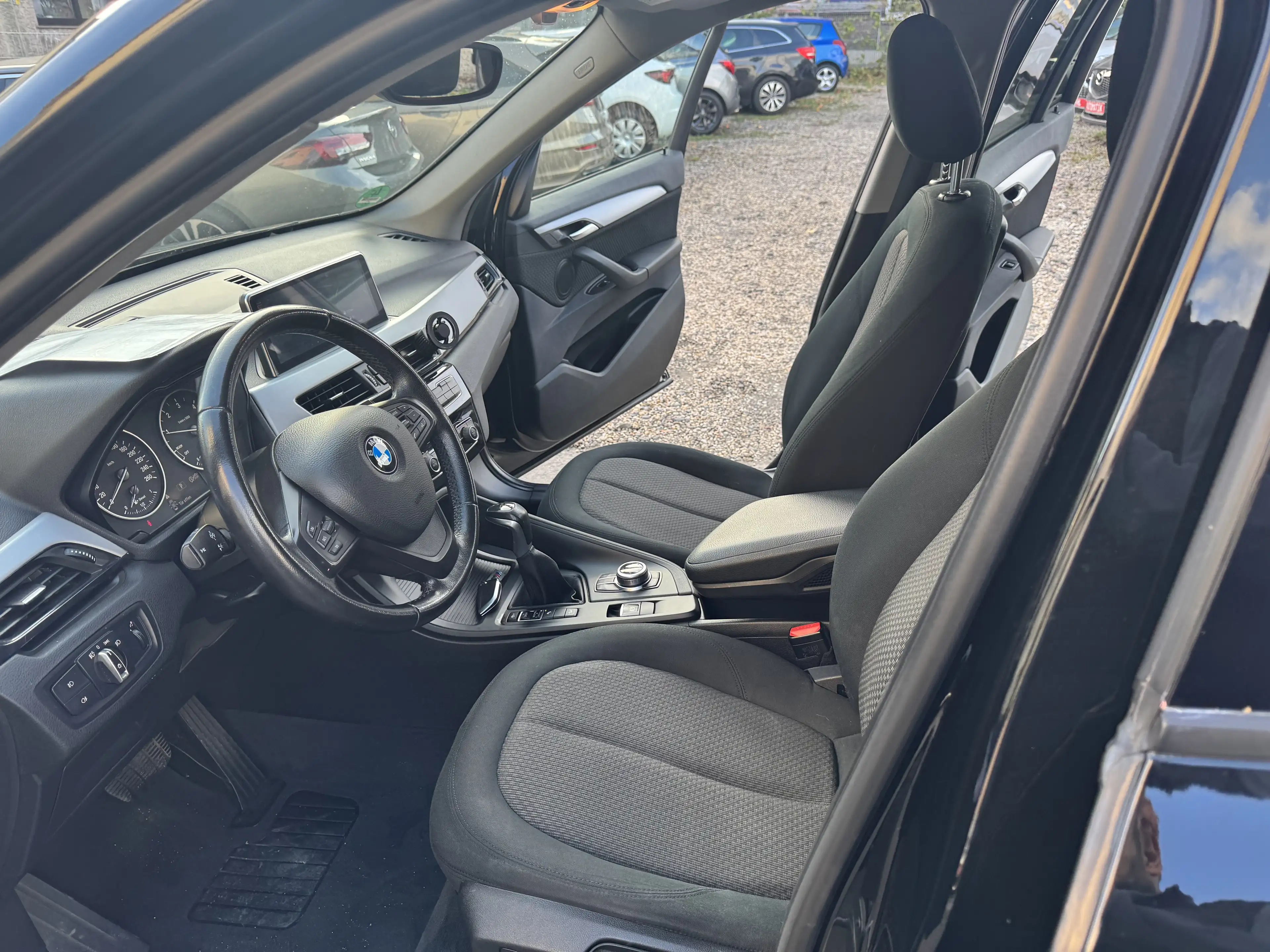 BMW X1 xDrive 20 d Advantage — photo 10