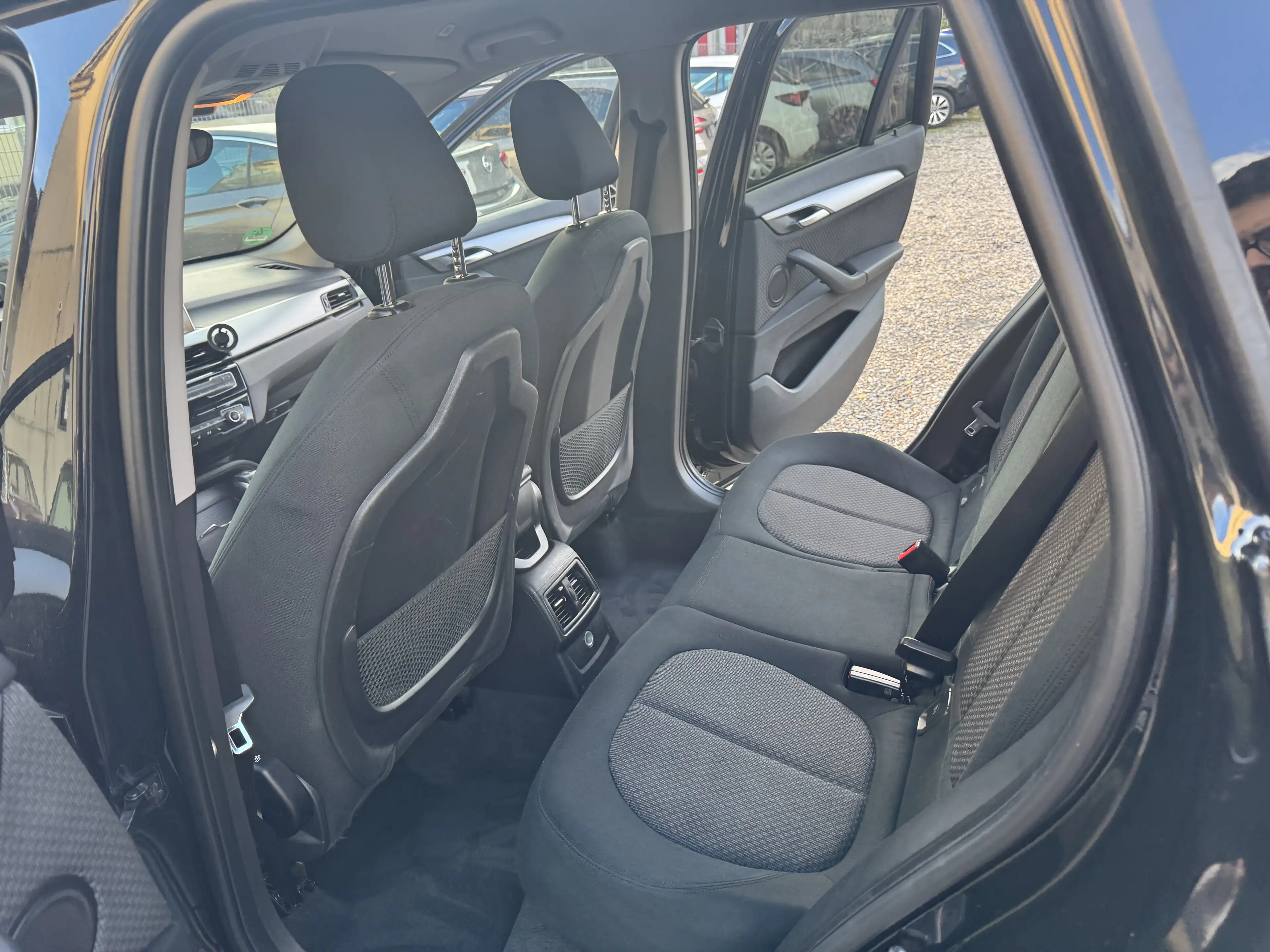 BMW X1 xDrive 20 d Advantage — photo 11