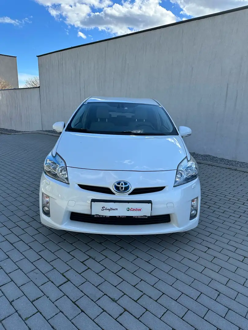 Toyota Prius 1,8 VVT-i Hybrid Weiß - 2