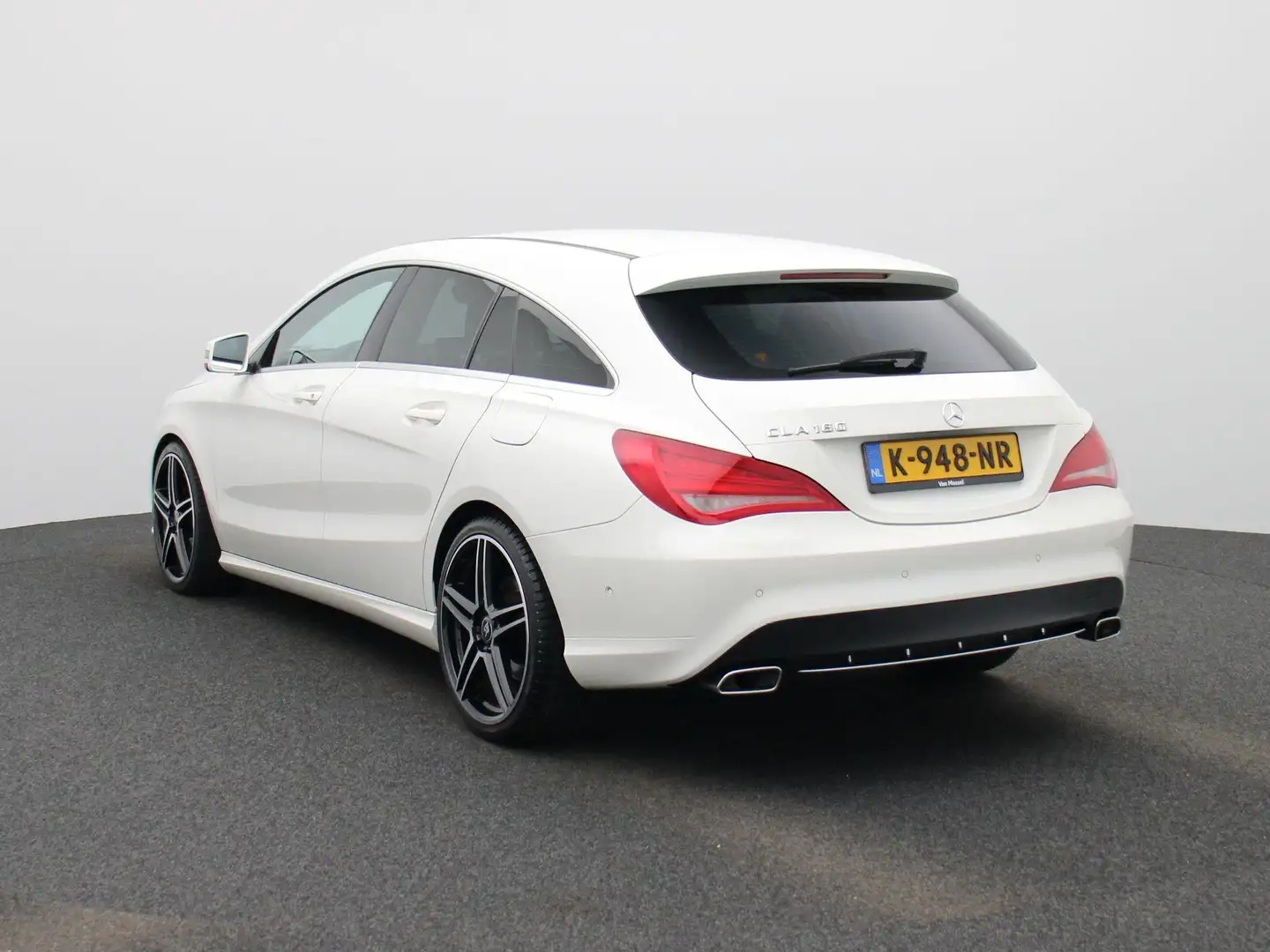 Mercedes-Benz CLA 180 Shooting Brake Lease Edition Ambition | ACHTERUITR Wit - 2